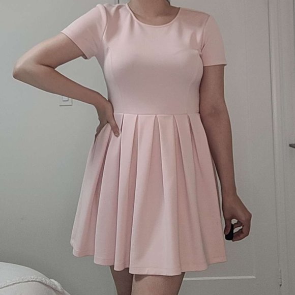 WAYF Pink Dress - Size M - Picture 2 of 4